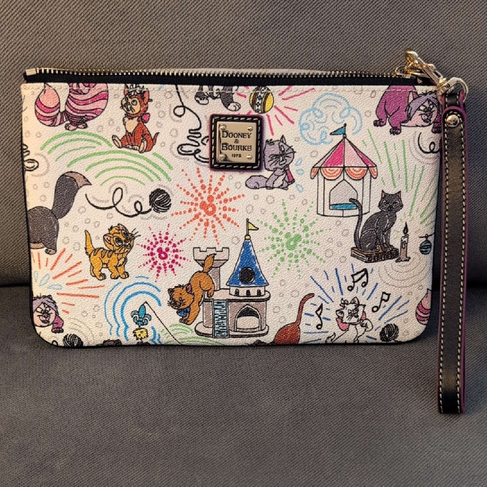 Dooney & Bourke Disney Cats 6x9 Wristlet